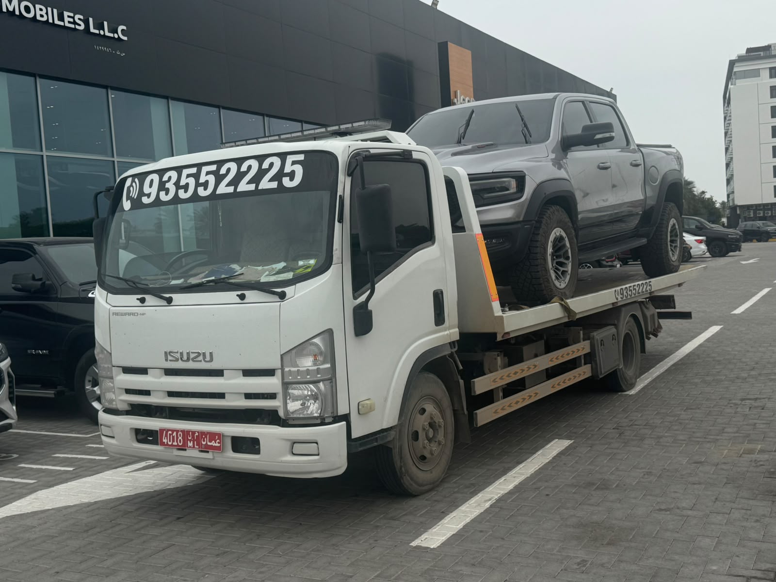 Breakdown recovery service vehicle